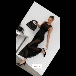Vestido sin mangas con transparencias 