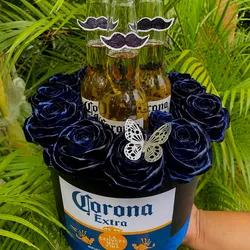 Caja regalo redonda con flores Etrena y cerveza corona