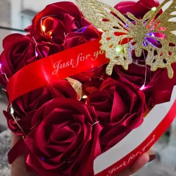 Corazon  flores eterna 