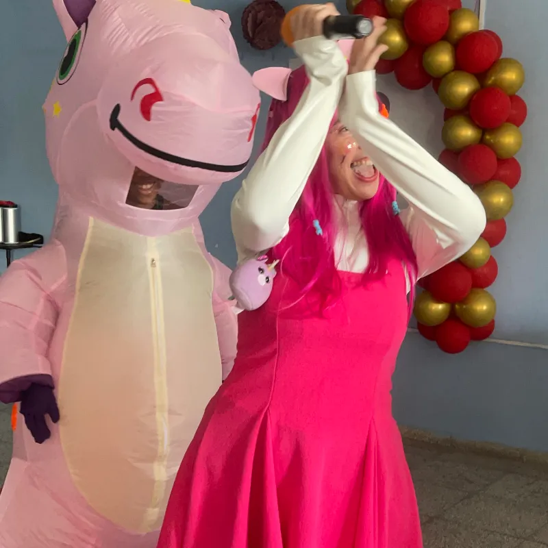 Entrega sorpresa con pinki y su unicornio