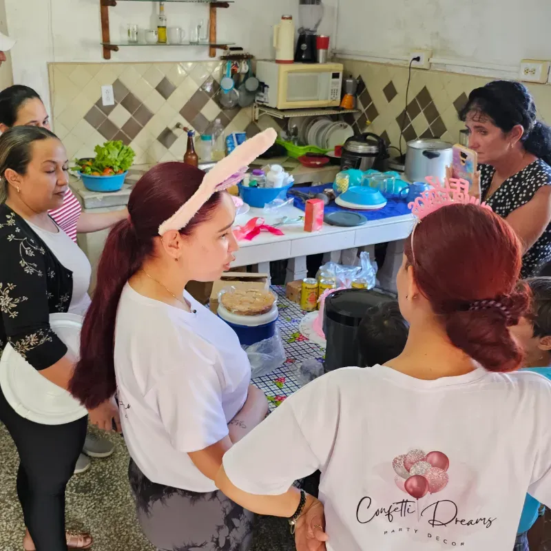 Trabajo compañia sueños confetti