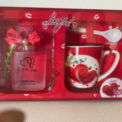 Tasa con dedicatoria +cucharita+perfume