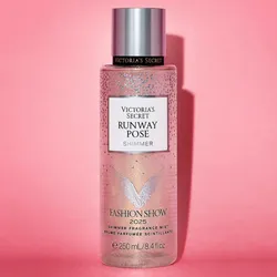 Runway Pose último lanzamiento 2025 SHIMMER