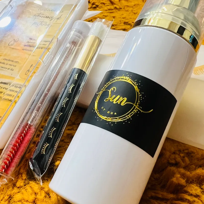 Kit de cuidado y limpieza para pestañas 