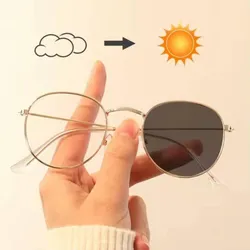 Gafas redonditas doradas