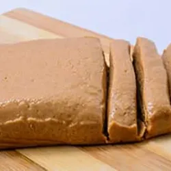 TURRÓN DE MANÍ MOLIDO