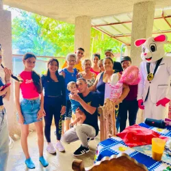 Clientes felices con sus entregas 🎁