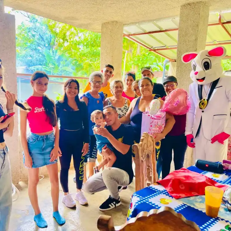 Clientes felices con sus entregas 🎁