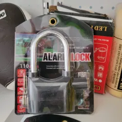 Candado con alarma