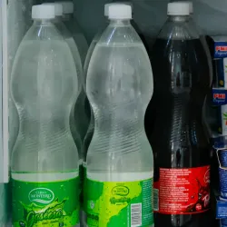 Refresco Pomo Grande