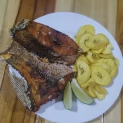 Rueda de pescado frito 