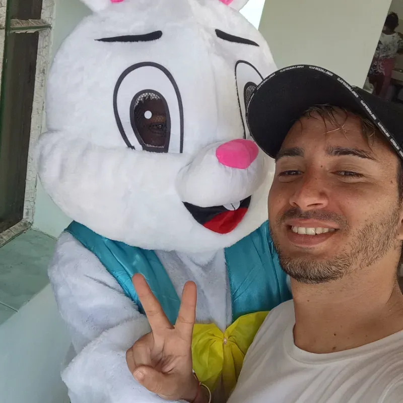 Conejito feliz .