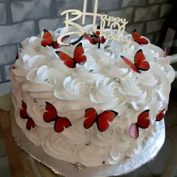 Cake 22 cm con mariposas comestibles 