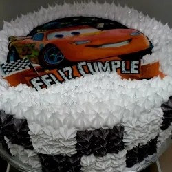 Cake 24 cm temático Mc queen 