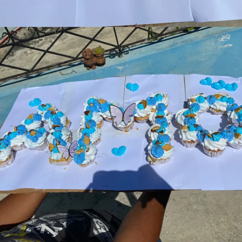 Cupcakes formando un “Te Amo”