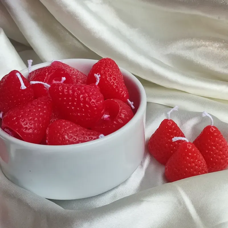 Paquete de 8 velas de fresas