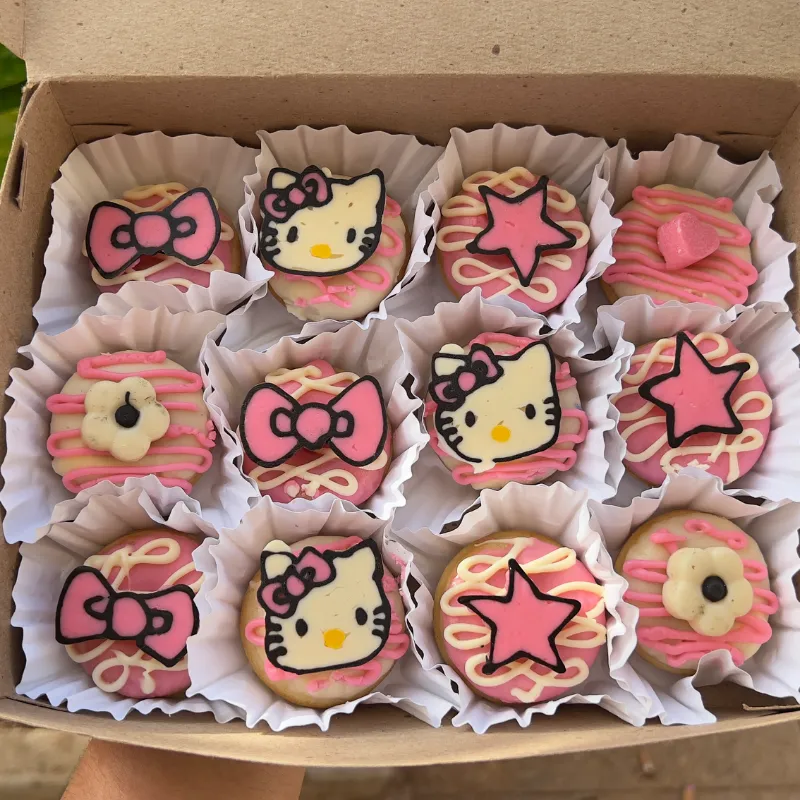Cajas de 12 mini donas personalizadas 
