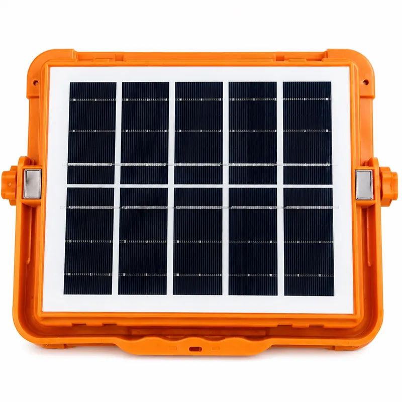 Lámpara LED Solar Recargable IP66 – Alta Potencia