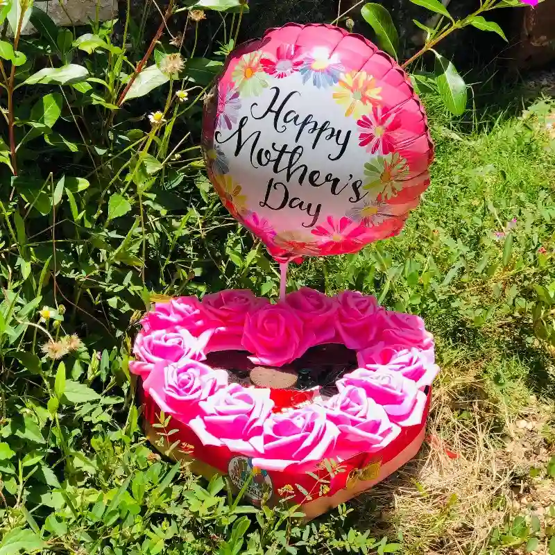 Caja En Forma De Corazón Con Chocolates Surtido "Temática Happy Mother's Day"💝✨️