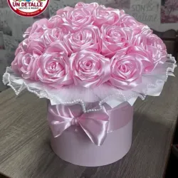 Buguet de Rosas Eternas Rosadas