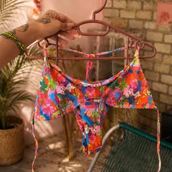 Bikini colorido