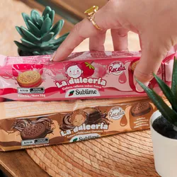 Galletas Rellenas con Crema