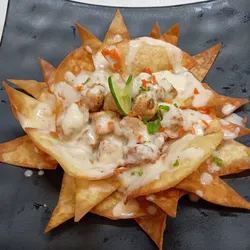 Hamburguesa Chida con Nachos