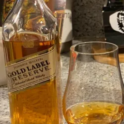 Johnnie Walker Gold Label (45 ml)