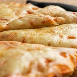 Pizza Napolitana (Queso Gouda)