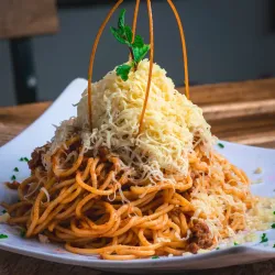 Spaghettis a la Bolognesa