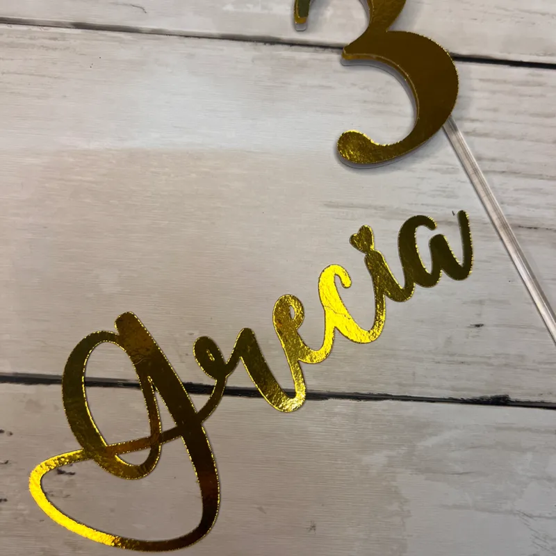 Topper de letras metálicas 