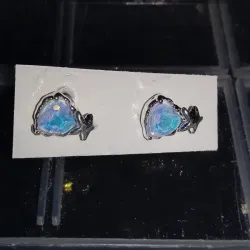 Arete con corazón y piedra tornazol