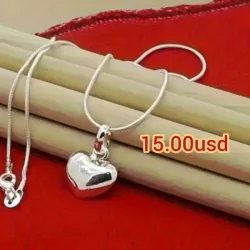 Cadena de cordón con colgante en forma corazon