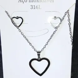 Conjunto con diseño de corazón #2 plateado