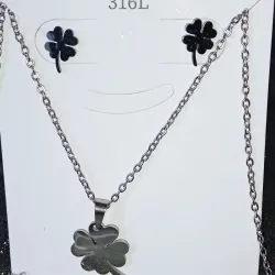 Conjunto con diseño de trébol plateado