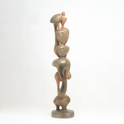 Escultura de majagua(madera)