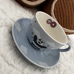 Escandalosos juego de tasa y plato 