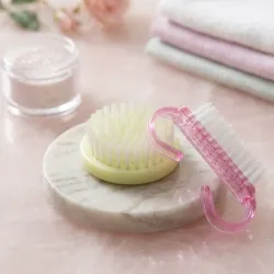 Cepillo para manicura