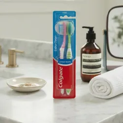 Estuche de cepillo colgate duro