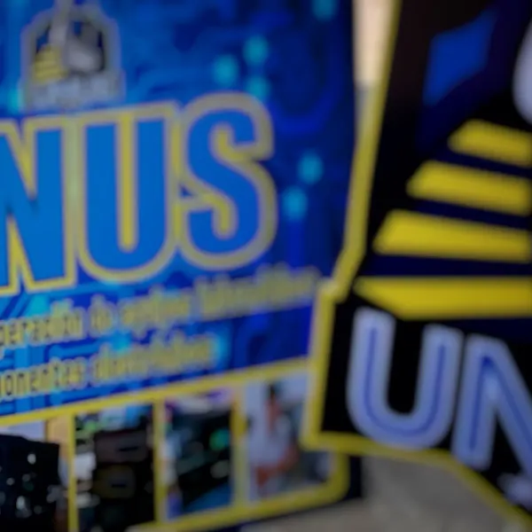 UNUS – Taller de Informática
En UNUS transformamos la tecnología en soluciones. Somos un espacio dedicado a la enseñanza, el soporte técnico y la innovación digital. Ofrecemos servicios de mantenimiento, instalación, asesoría personalizada y capacitación informática, adaptados a las necesidades de cada cliente. Con enfoque profesional y trato cercano, en UNUS conectamos personas con tecnología para mejorar su día a día.
