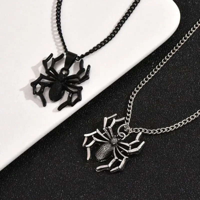 Dúo de Collares "Arácnida Noir"