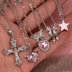 "Idilio de Cristal y Rosa"