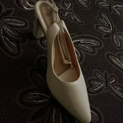 Zapatos de Tacón LUMIS con Tiras Atables #40