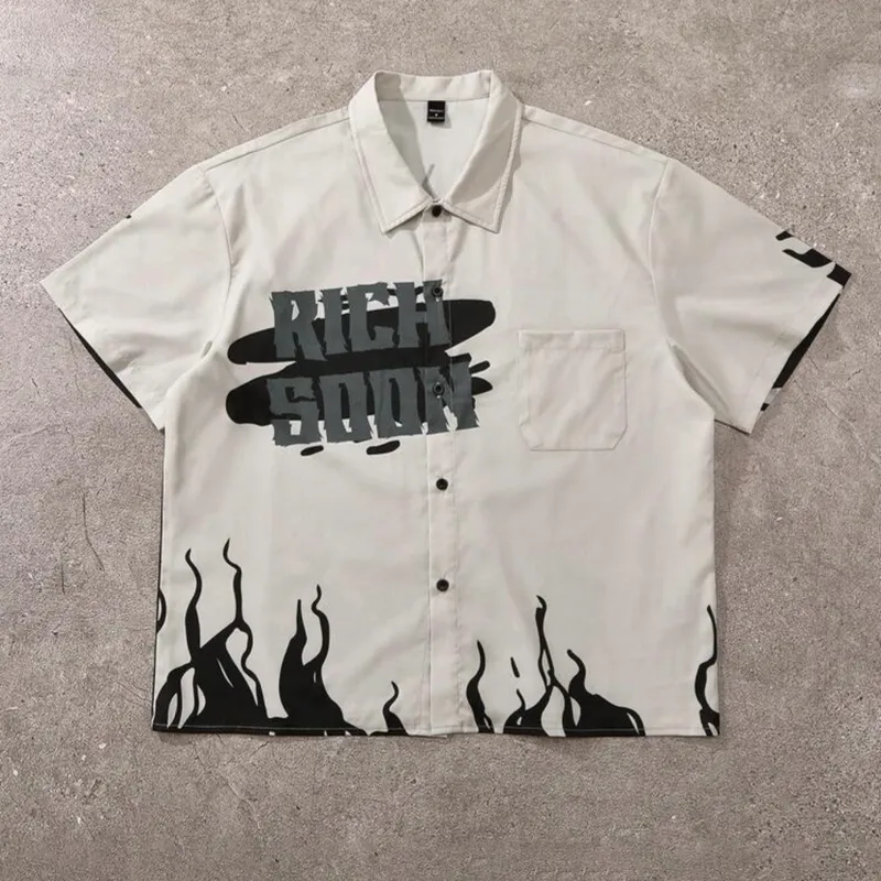 -Manfinity Emrg Camisa Holgada de Manga corta con cuello alto y estampado 