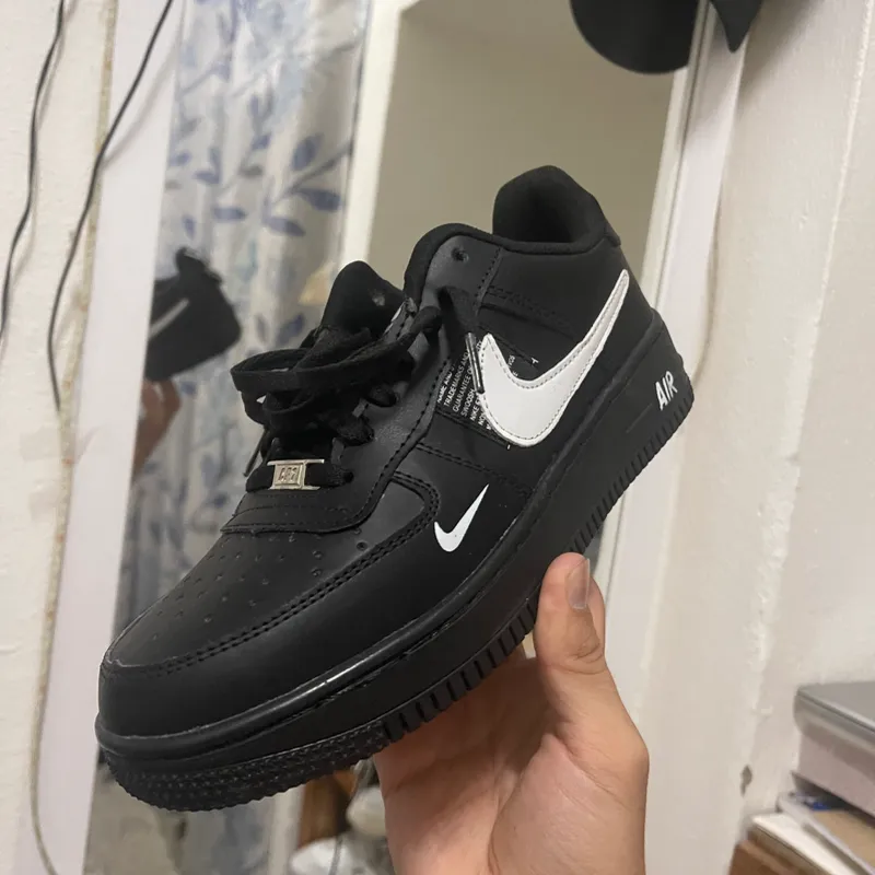  Nike Air Force 1