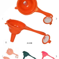 Embudos plásticos grandes. 