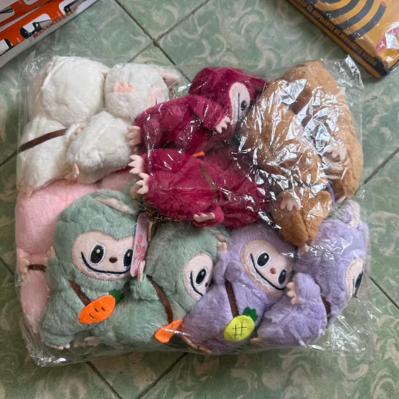 Llaveros de labubu