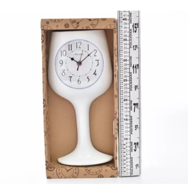 Reloj de pared para cocina. 