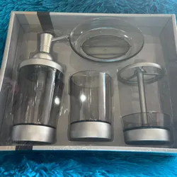 Set con dispensador para baño