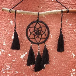 Atrapasueños con madera en negro 